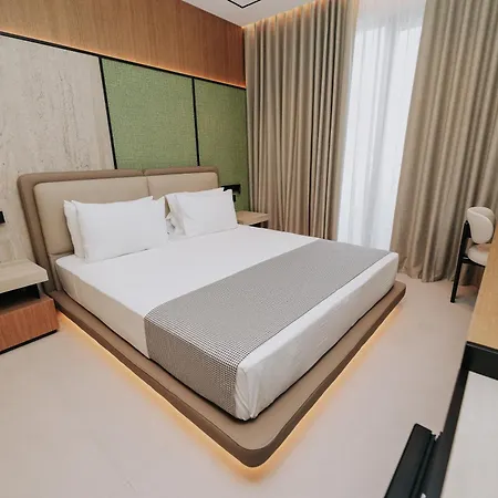 فندق Jaroal 4*