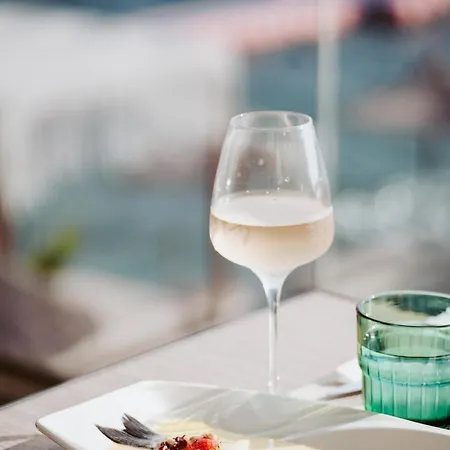 Hotell Jaroal Sarandë