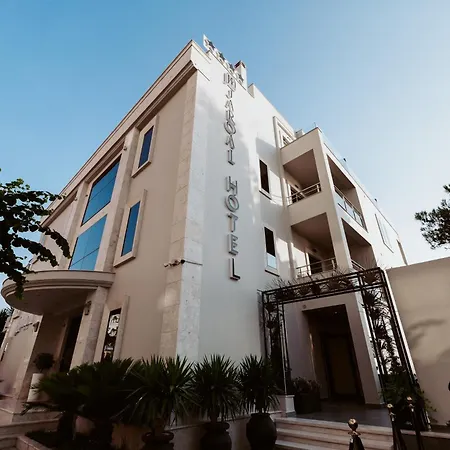 Hotell Jaroal 4*