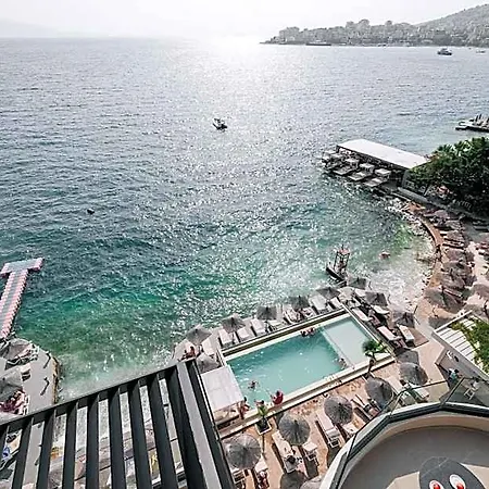 ホテル Jaroal Sarandë