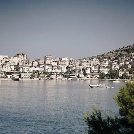 Jaroal ホテル Sarandë