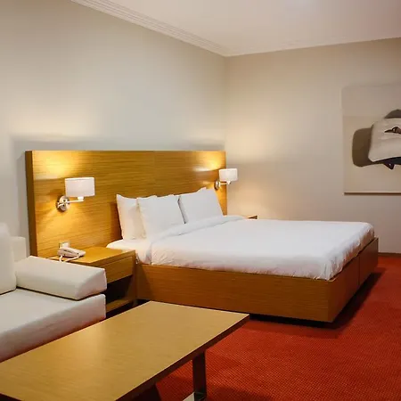 Hotel Jaroal 4*