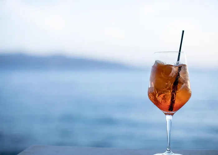 亚若奥酒店 Sarandë